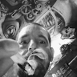 Meet your Posher, Roy